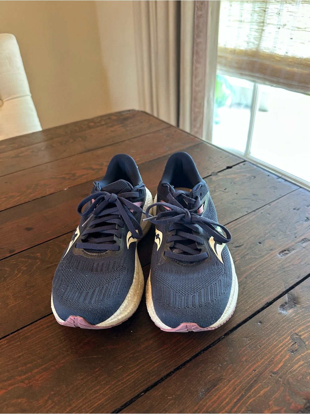 Triumph 21 Navy Blue Running Sneakers 7.5
